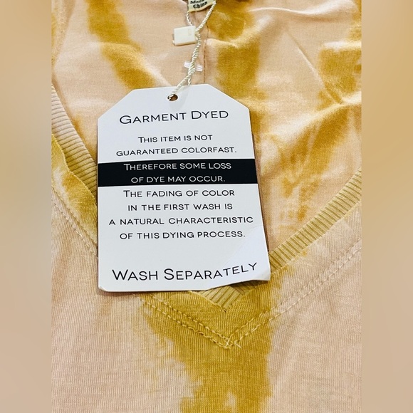 KORI Tye-Dye Pattern Women’s Oversized Top, Soft, Yellow and White, Size Large - Picture 8 of 10